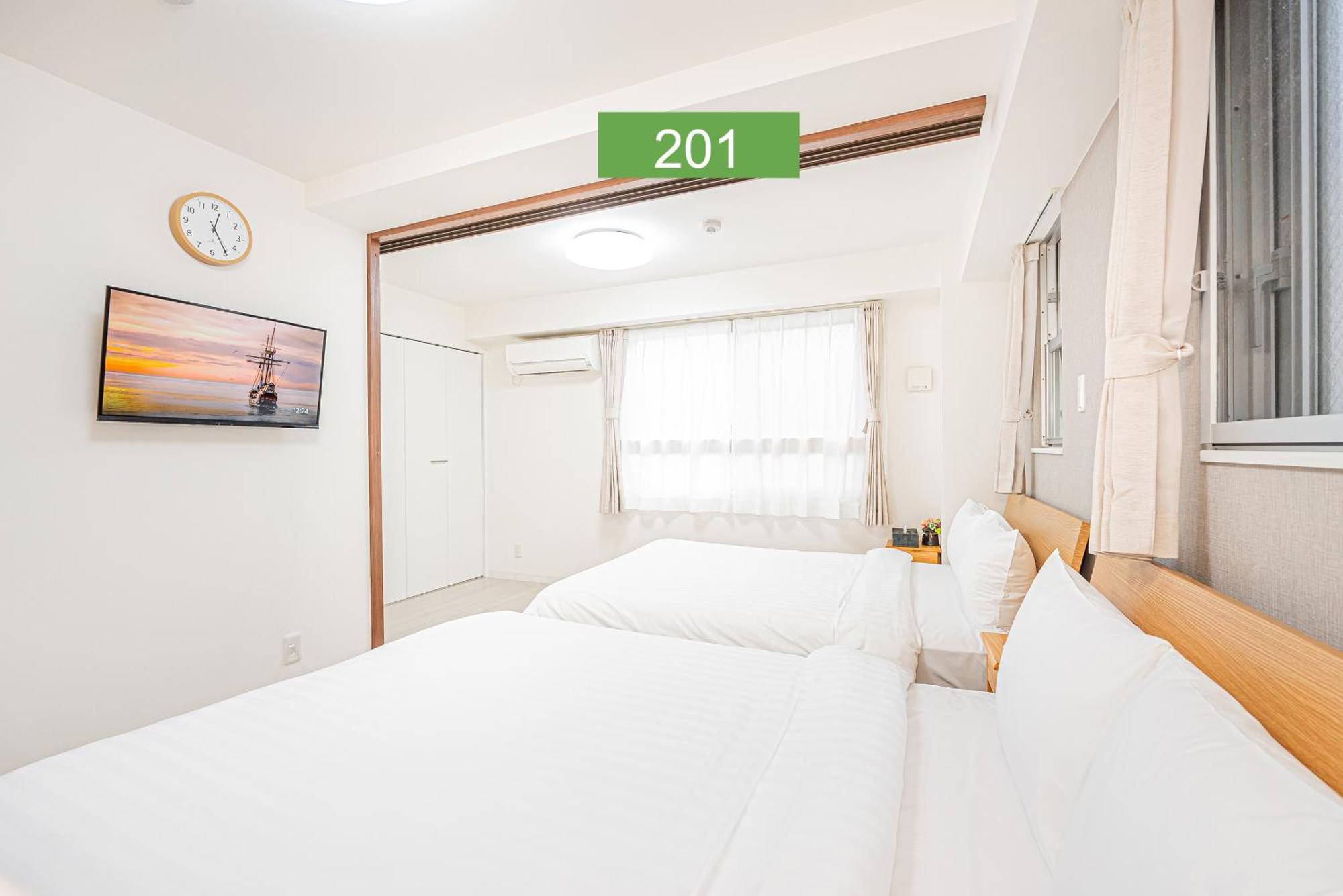 Shinjuku Downtown 1min Walk To Metro Cozy 公寓